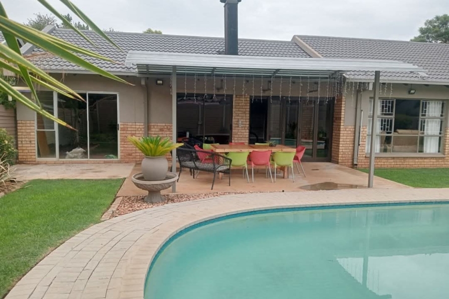 3 Bedroom Property for Sale in Orkney Park North West